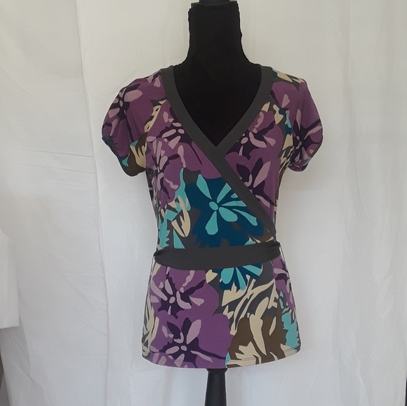 THE LIMITED Multicolored Wrap Around Style Top - Picture 1 of 4